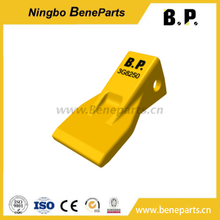 Excavator Wear Parts Bucket Teeth and Adapter 9n4253